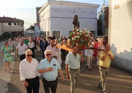 Imagen de la procesión celebrada con la imagen de San Roque