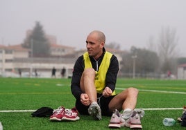 Ion Etxaniz en una foto de archivo durante un entrenamiento con Unionistas.