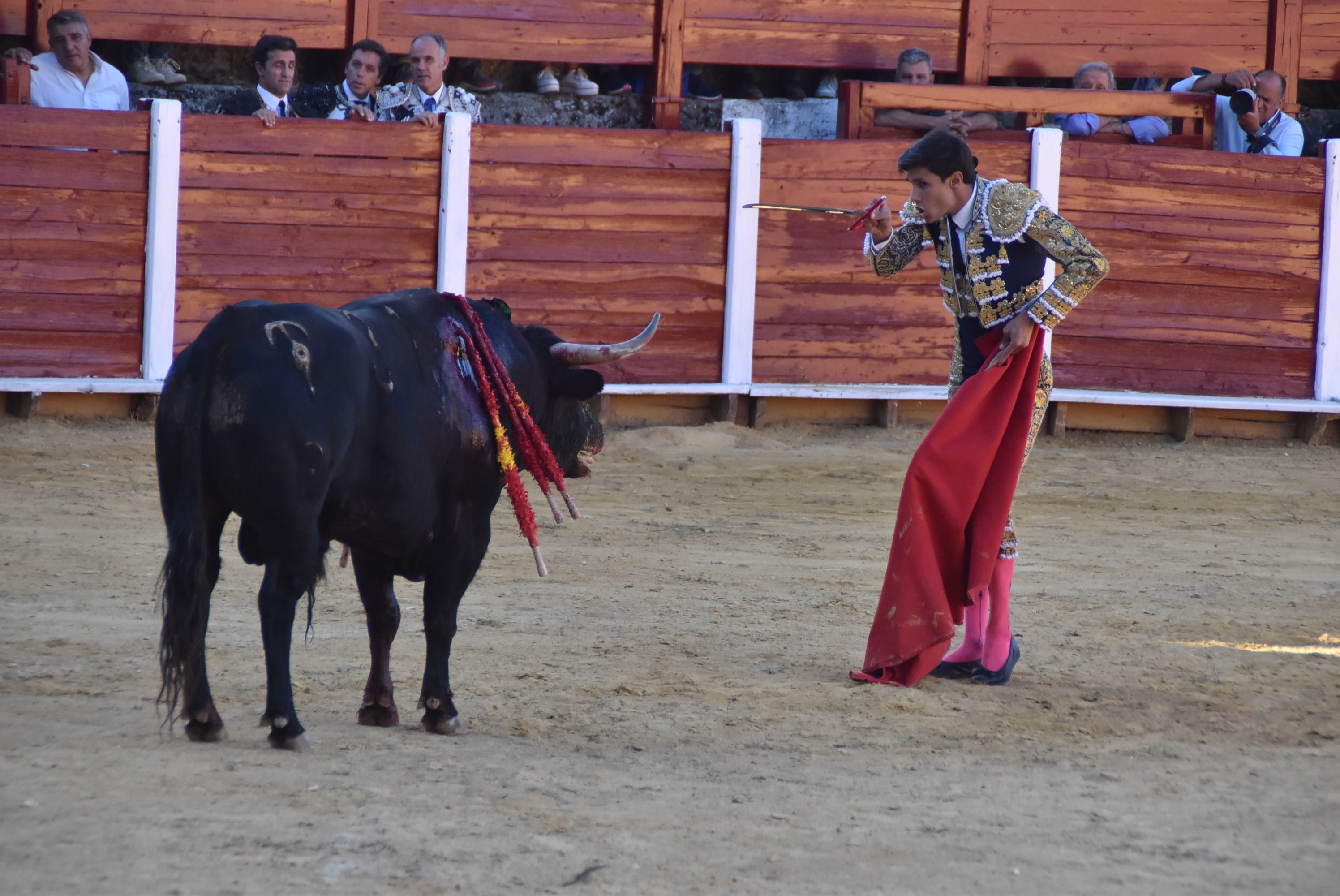 Puerta grande en Béjar para El Capea, Castaño y Diosleguarde