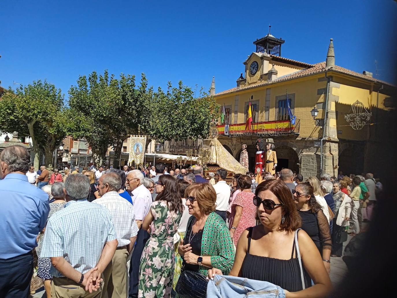 Piedrahita rinde honores a la Virgen de la Vega