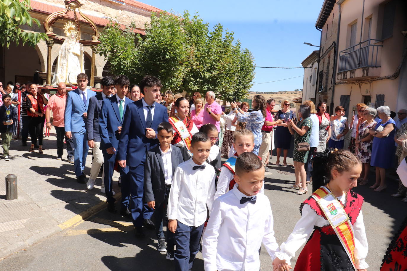 Sones de tradición para honrar a la Virgen del Carrascal en Cespedosa de Tormes