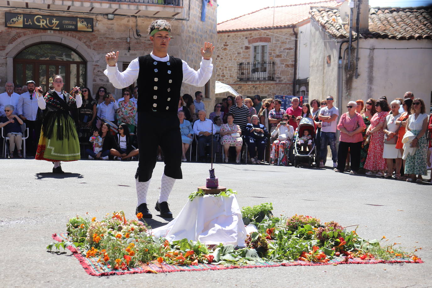 Sones de tradición para honrar a la Virgen del Carrascal en Cespedosa de Tormes