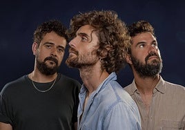 El trío musical «Tu otra bonita».