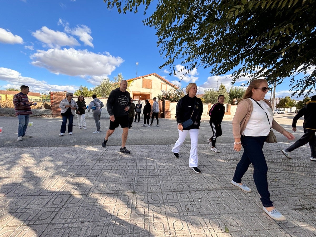 Inicio de fiesta en Nava con acento intergeneracional