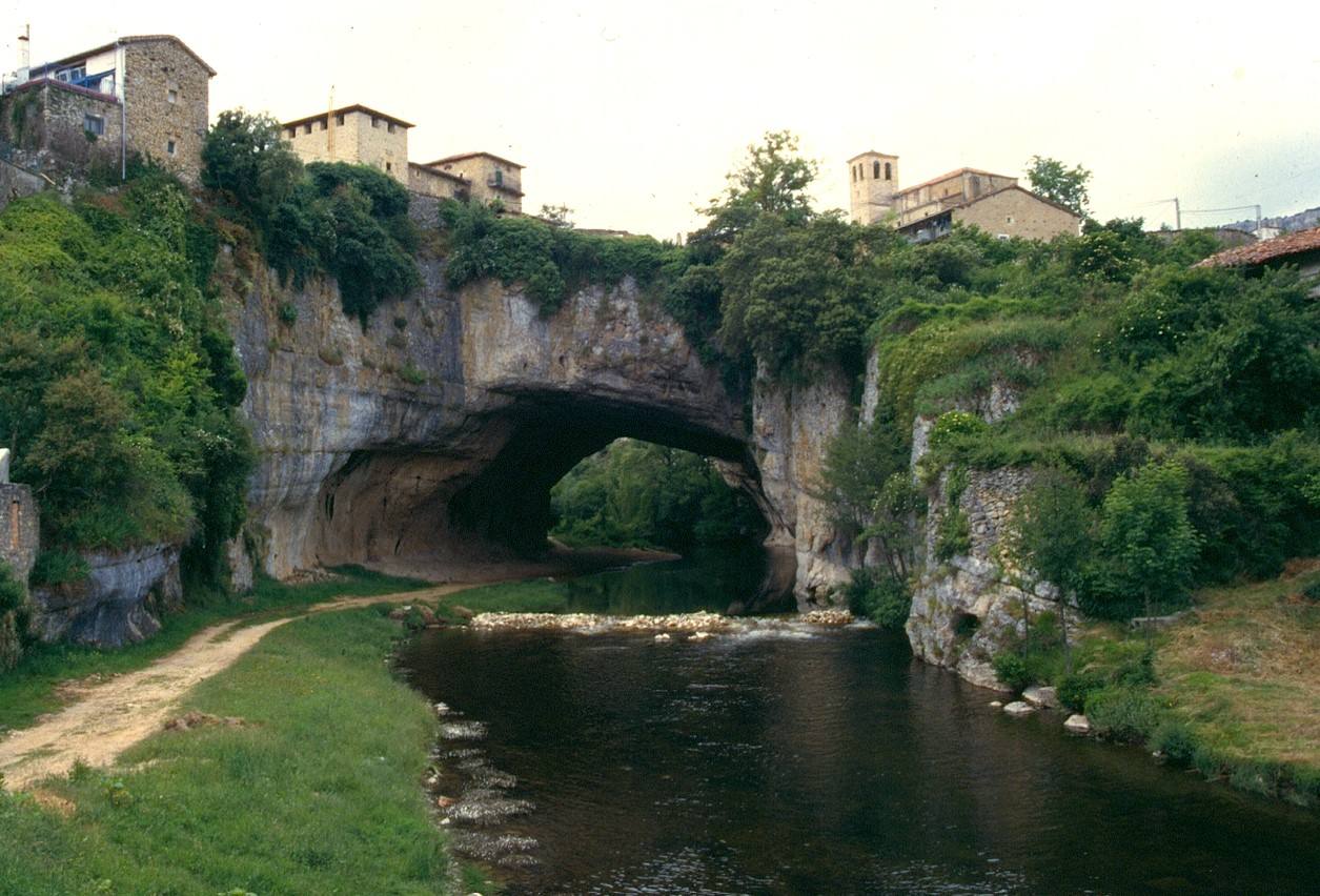 Imagen del precioso puente con 90 millones de euros.