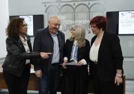 Eva Hernández, Manuel Martín, Eva Picado y Ana Iglesias, en la presentación del programa de formación sobre Alzheimer