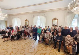 Homenaje a los centenarios en el Ayuntamiento de Salamanca