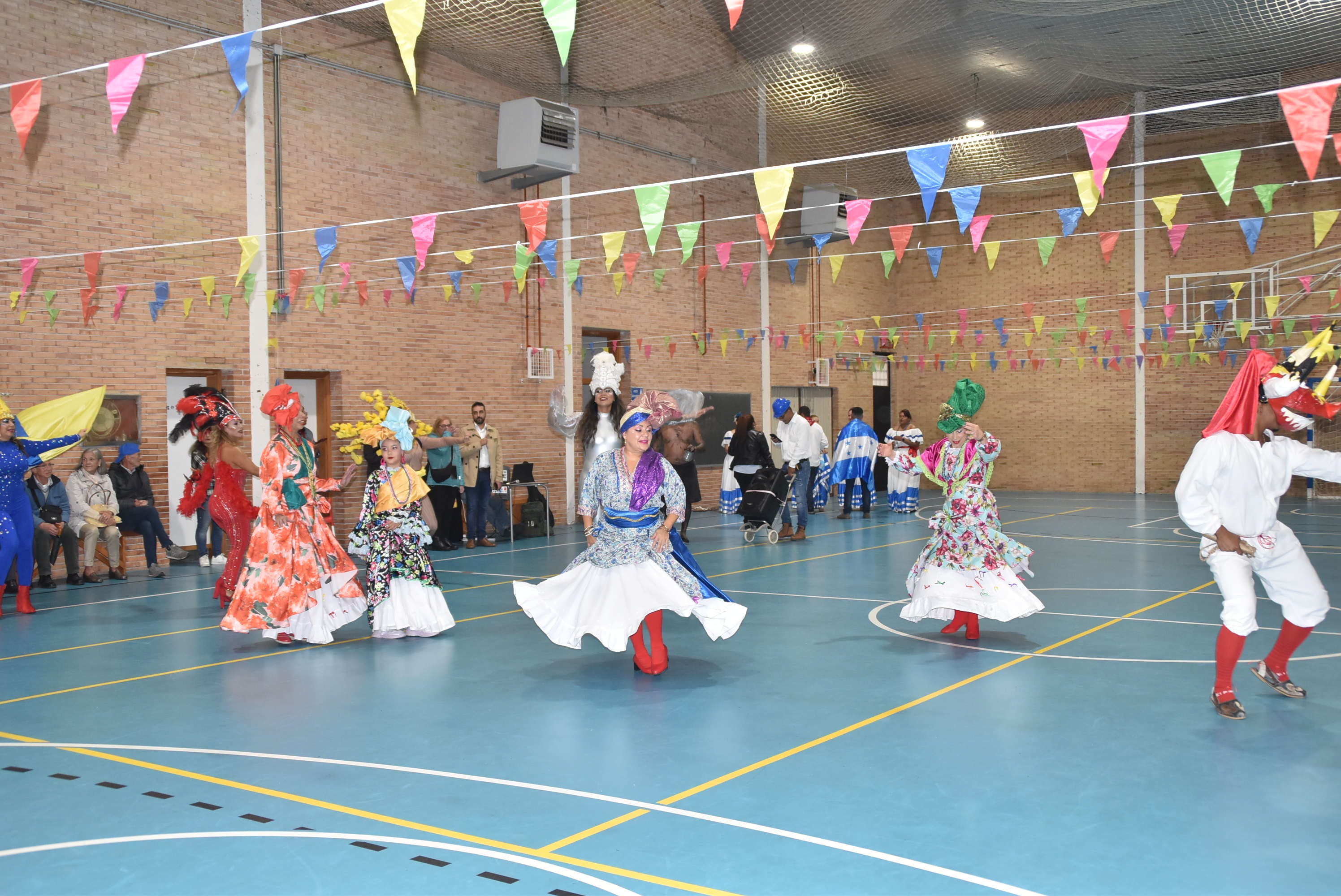 Lleno en Béjar en el primer día de la Hispanidad para fomentar la convivencia