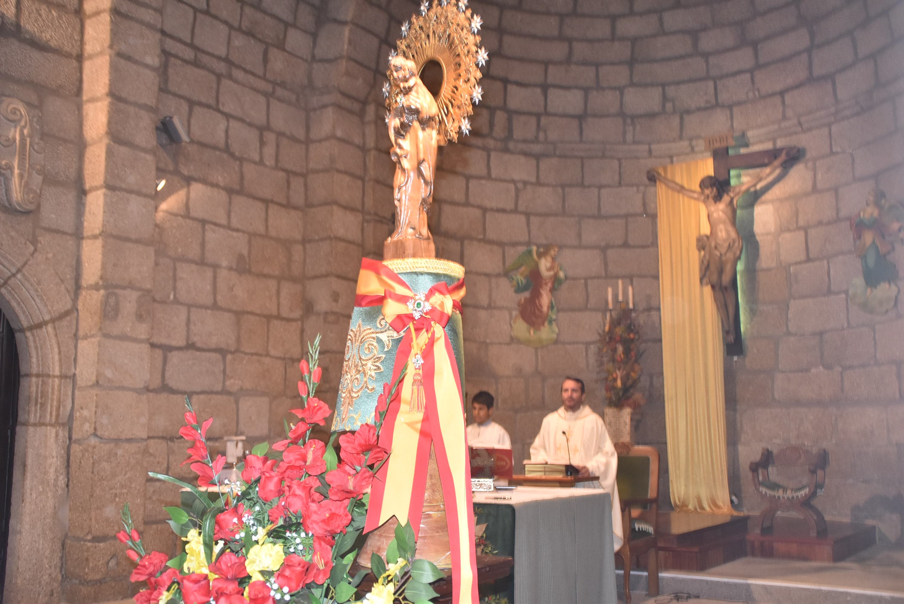 La Guardia Civil de Béjar celebra su día con misa, condecoraciones y convite