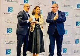 Salamanca recibe el premio a la mejor UCI entre los hospitales públicos del país