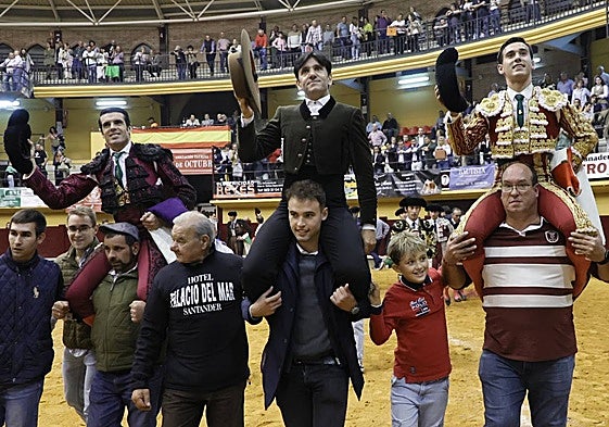 Emilio de Justo, Diego Ventura e Ismael Martín salen a hombros