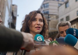 La presidenta de la Comunidad de Madrid, Isabel Díaz Ayuso, en O Porriño.