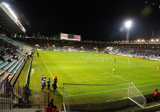 Vista general del terreno de juego durante el choque de este pasado miércoles.