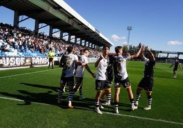 Celebración del gol marcado por Rabadán.