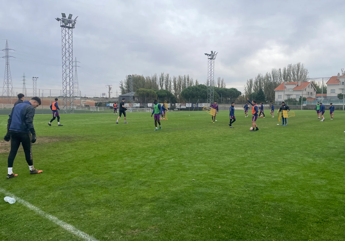 Entrenamiento del Salamanca UDS este viernes en el anexo.