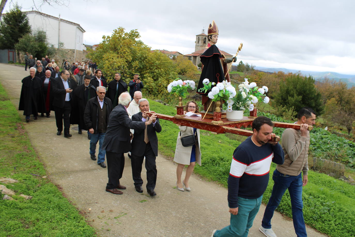 Cristóbal honra a San Martín de Tours en un día de hermanamiento con Guijuelo