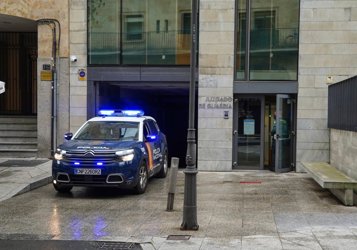 La Policía Nacional busca al presunto agresor.