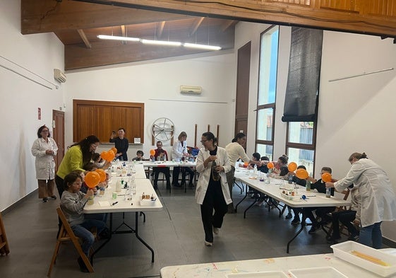 El taller solidario celebrado en Aldeatejada.