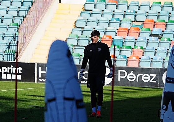 El portero Hugo Gallego, la novedad de este martes en la sesión de trabajo del Salamanca UDS