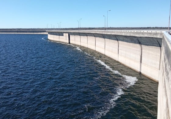 Embalse Almendra, el tercero de mayor en capacidad de España.