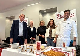 Mesa «Hornazo de Salamanca: Una receta con mucha historia»