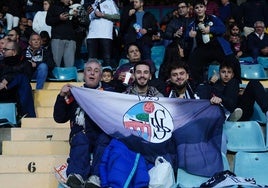 Aficionados del Salamanca UDS, en el partido del pasado domingo contra el Ávila.