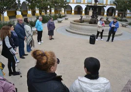 Lectura del manifiesto en la Plaza del Buen Alcalde