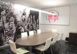 Sala de reuniones de la Delegación Salmantina de fútbol.