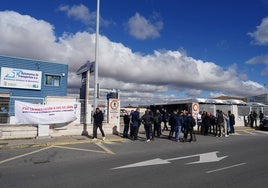 Imagen de piquetes manifestándose en la huelga de transportes del pasado mes.