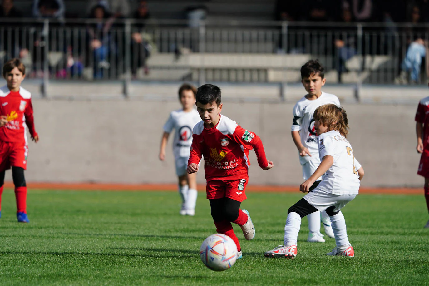 La jornada del fútbol base en Salamanca, en imágenes