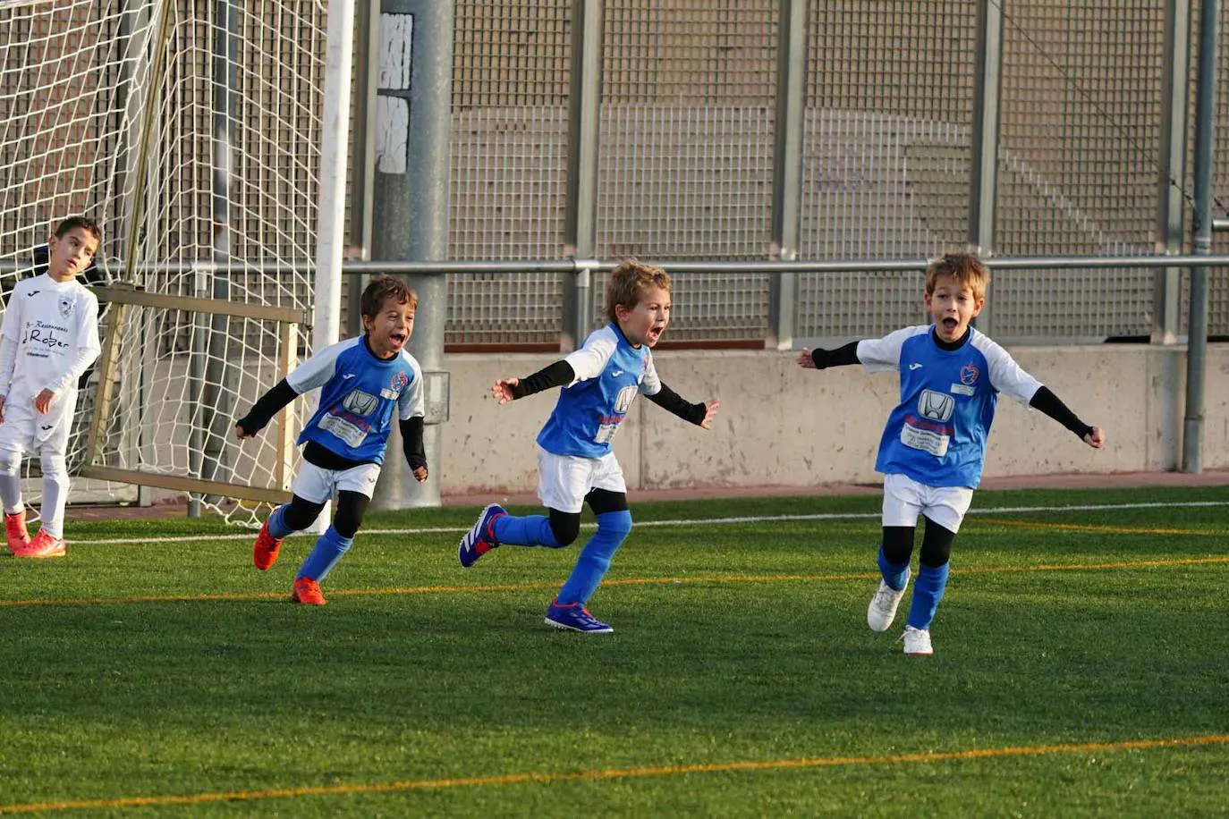 La jornada del fútbol base en Salamanca, en imágenes