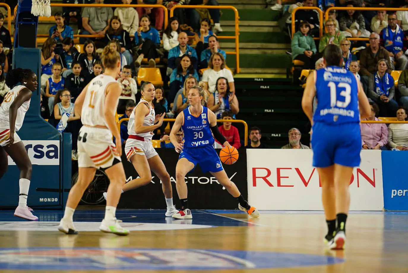 Las mejores imágenes del Avenida - Gernika de la Liga Femenina de Baloncesto