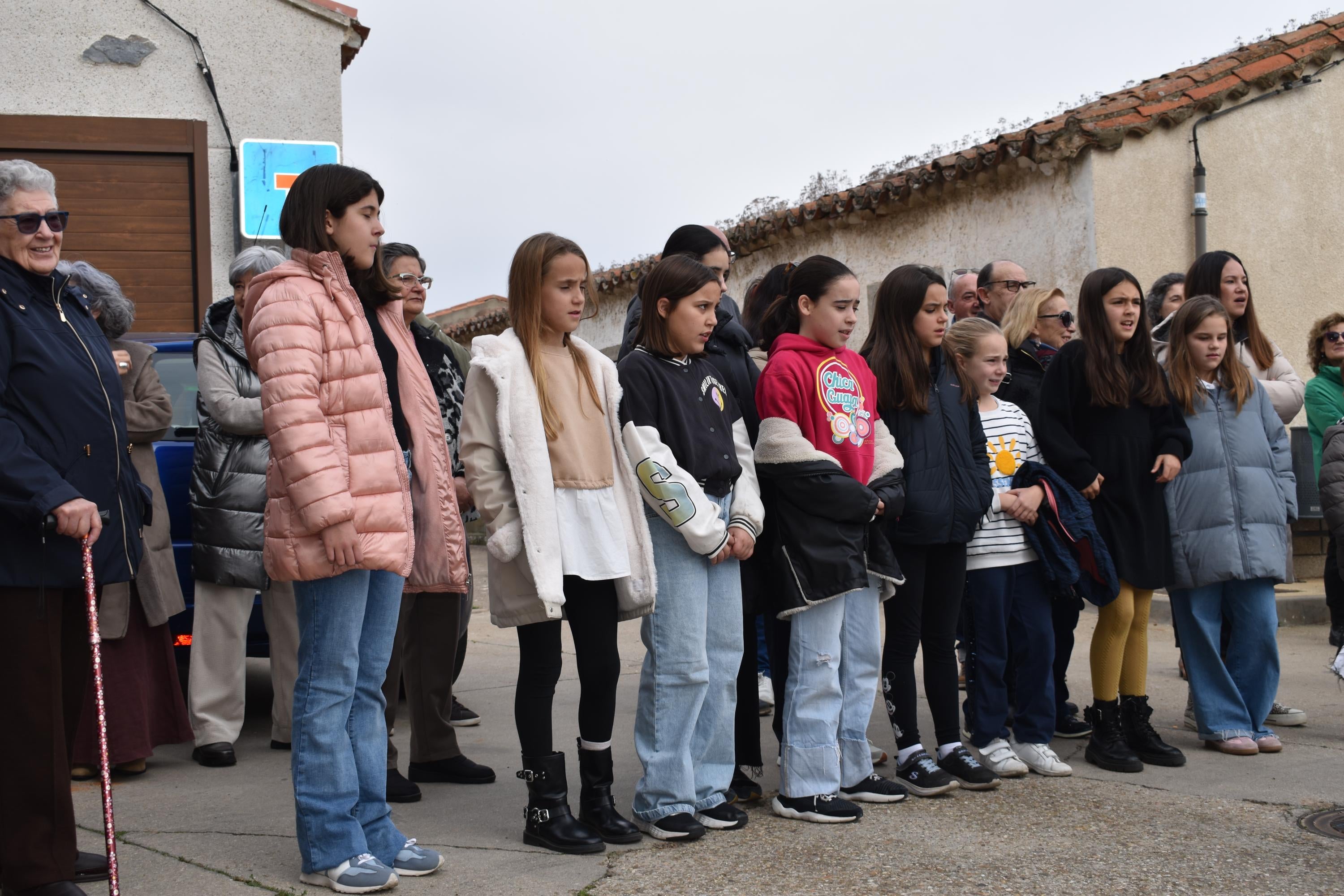 Aldeatejada cierra las fiestas de Santa Bárbara con los bailes de paleos