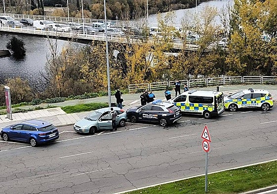 Una bronca con su pareja, posible causa de que una mujer se lanzase al río desde el puente Felipe VI
