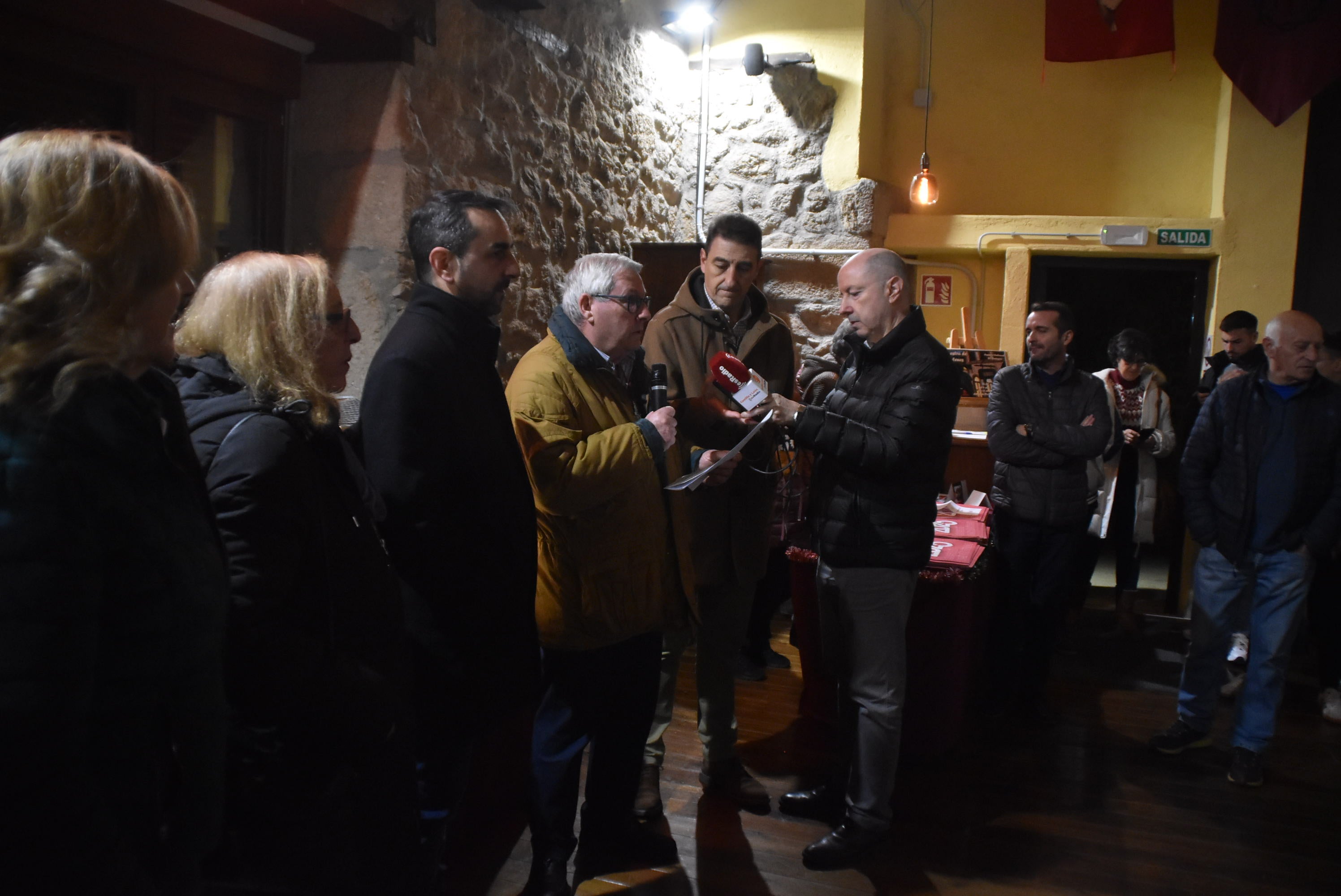 Béjar presume de tradición belenística en la muestra de la Hermandad de Jesús Nazareno