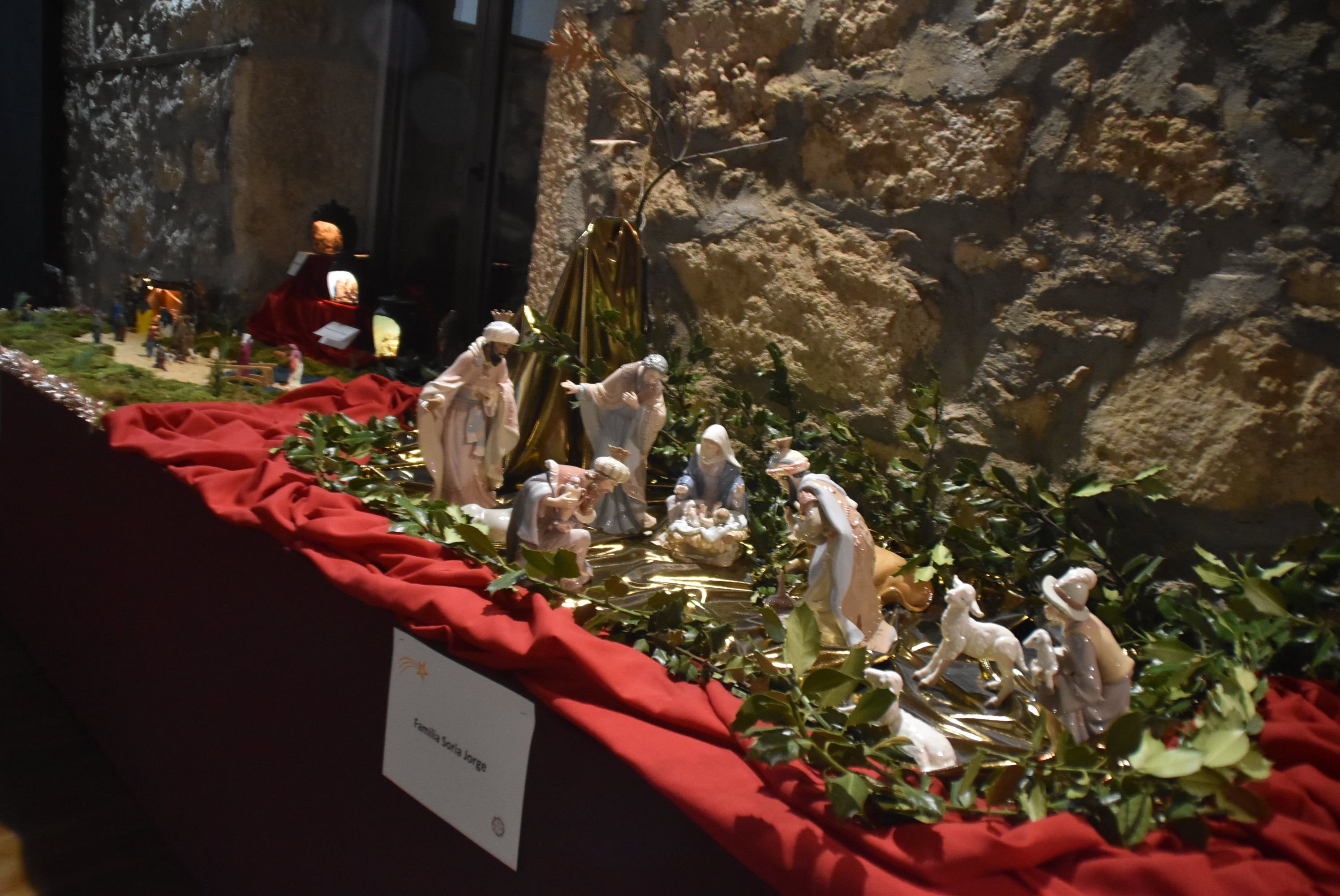 Béjar presume de tradición belenística en la muestra de la Hermandad de Jesús Nazareno