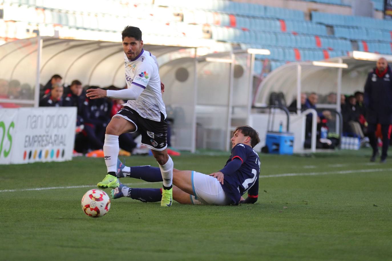 El Salamanca UDS vence sobre la bocina ante el Fabril: estas han sido las mejores imágenes del choque