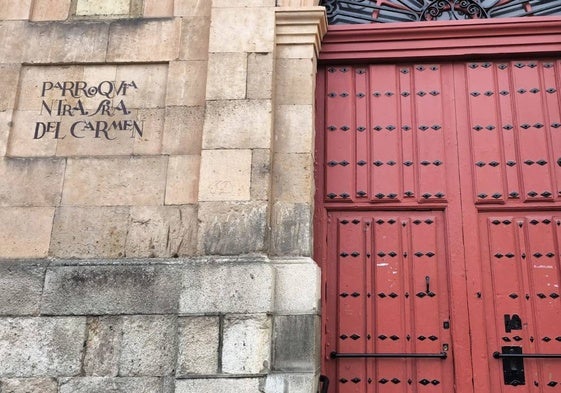 Iglesia del Carmen, junto a la plaza de los Bandos.