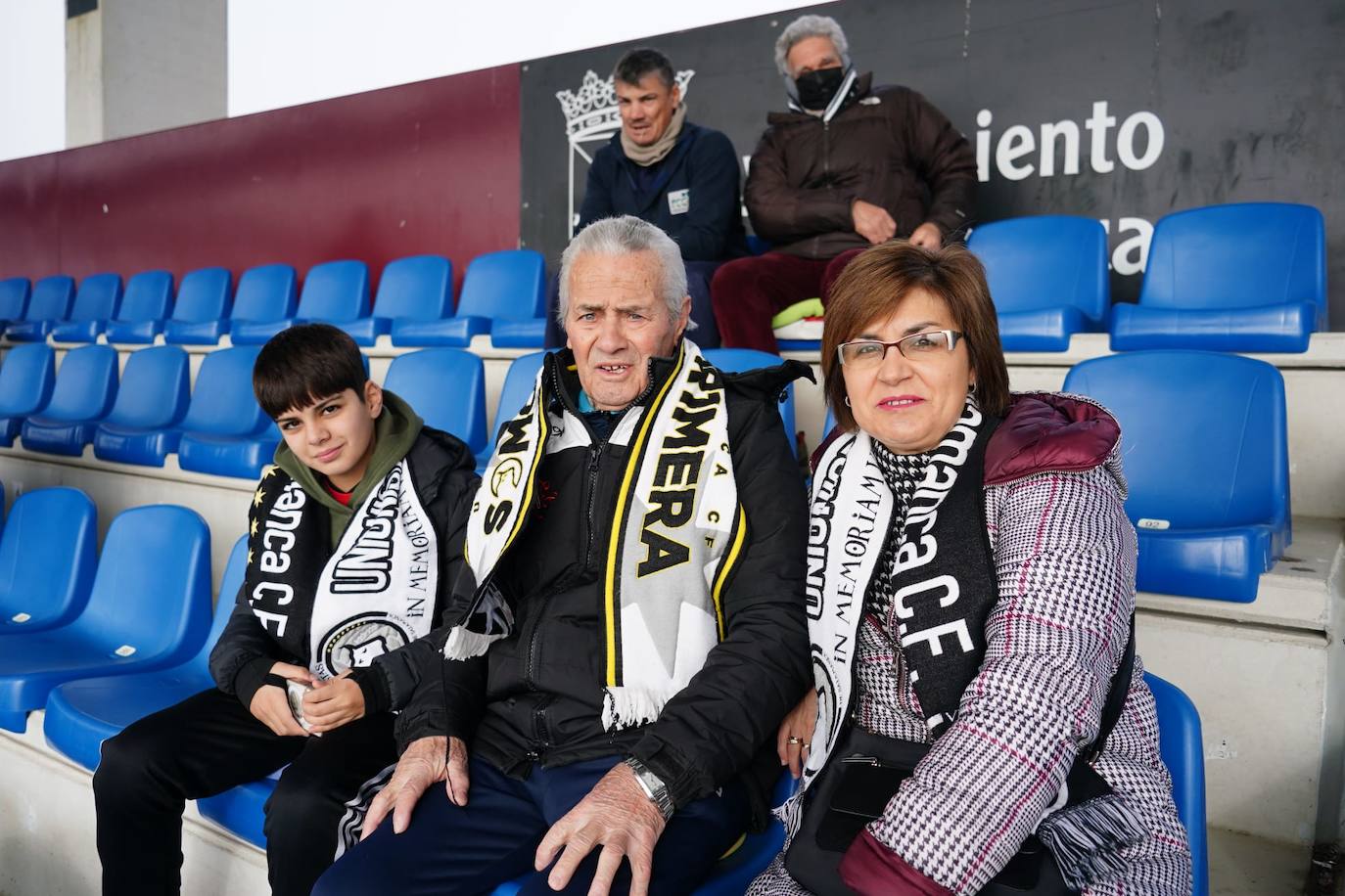 Búscate en la grada del Reina Sofía en el partido entre Unionistas y la Real Sociedad B