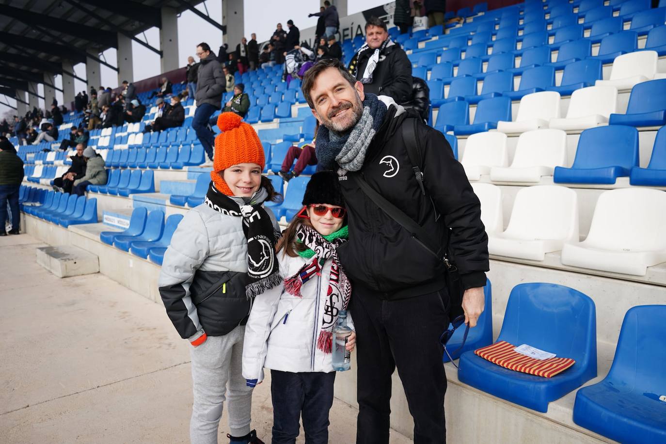 Búscate en la grada del Reina Sofía en el partido entre Unionistas y la Real Sociedad B