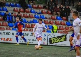 Carlos Cristeto, durante el choque de este domingo en el Nuevo Ganzábal.