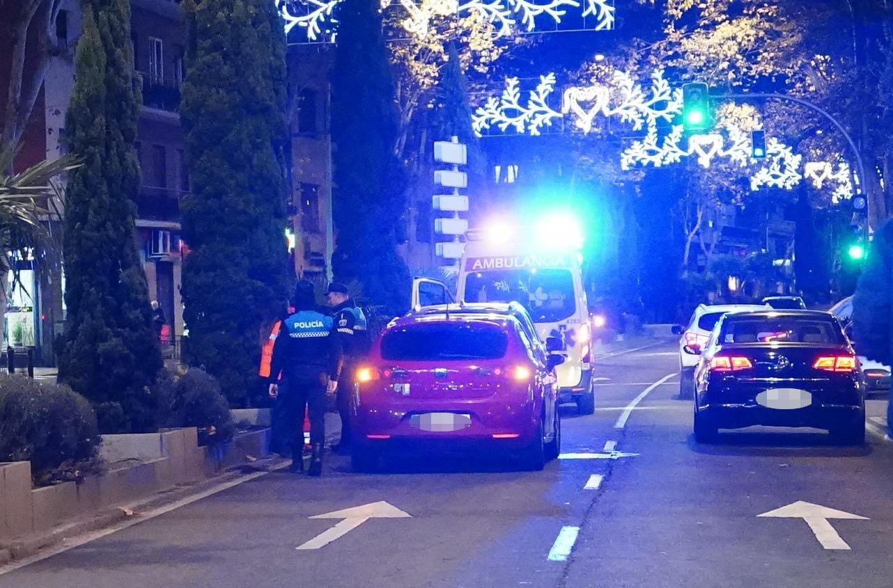 Dos Heridos Y Una Gran Retenci N Tras Una Colisi N En El Paseo De Carmelitas La Gaceta De