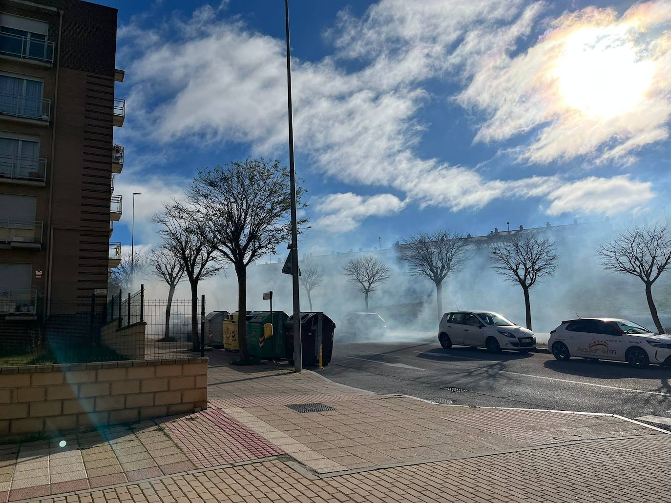 Una abundante humareda alarma a los vecinos de Los Alcaldes