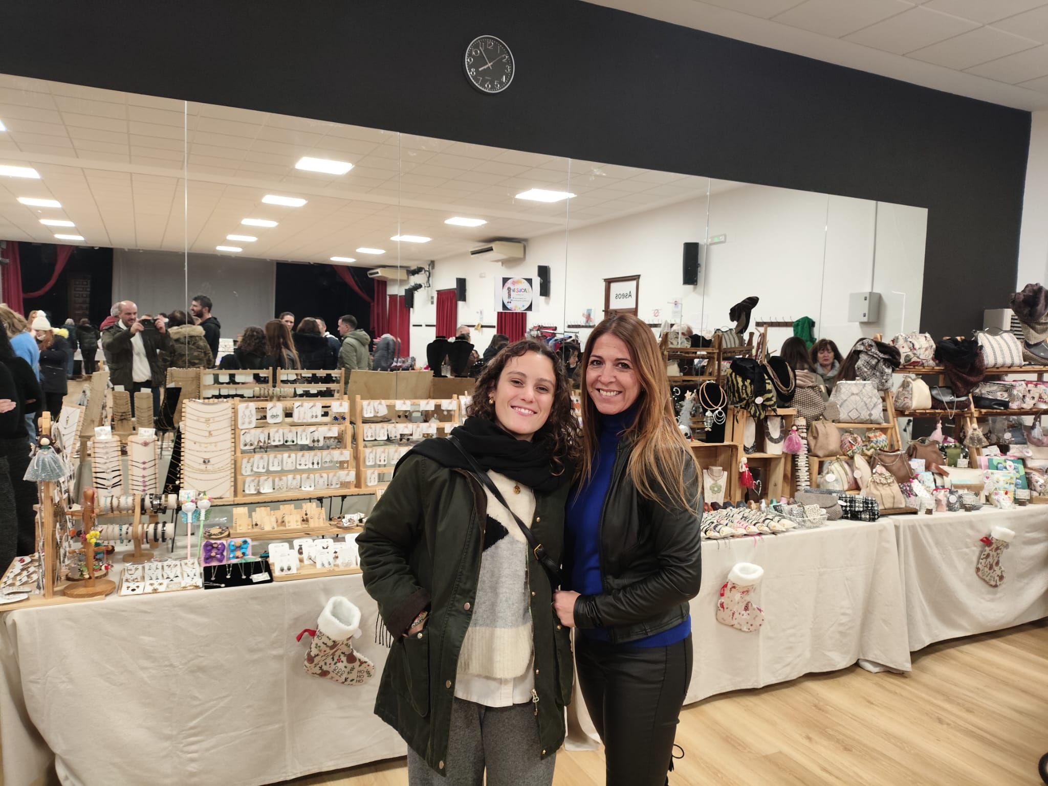 Cita solidaria en el mercado de Castellanos de Moriscos