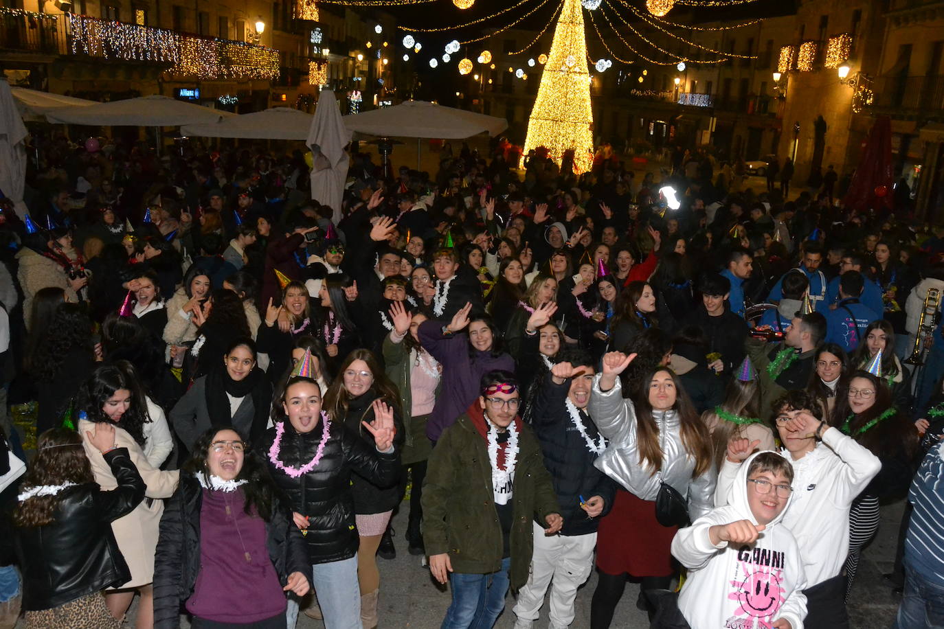 Los jóvenes de Ciudad Rodrigo festejan la entrada al 2025