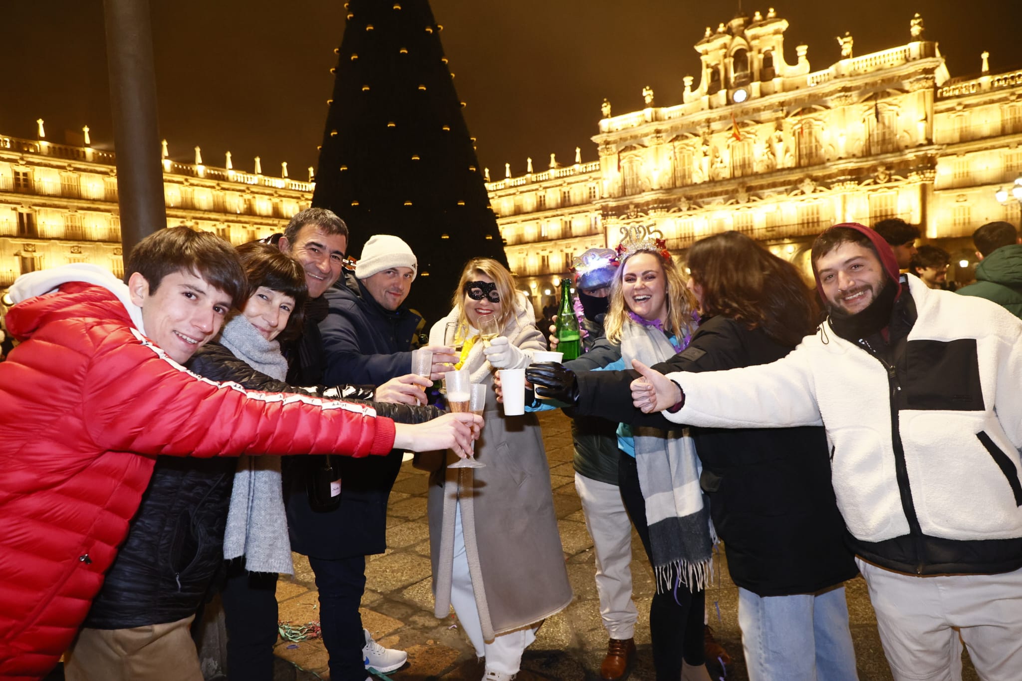 La Plaza Mayor se llena de buenos deseos para el Año Nuevo