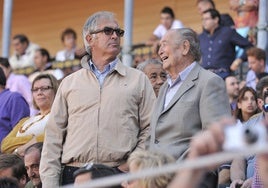 Antonio Pérez-Tabernero Montalvo junto a su hijo Antonio en La Glorieta.