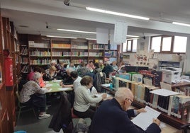 Mayores de Alba participando en otra edición del 'Taller de memoria'.