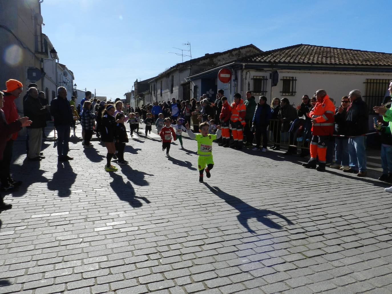 Alberto Bravo y Verónica Sánchez dominan el Cross Popular Pini de Cantalpino