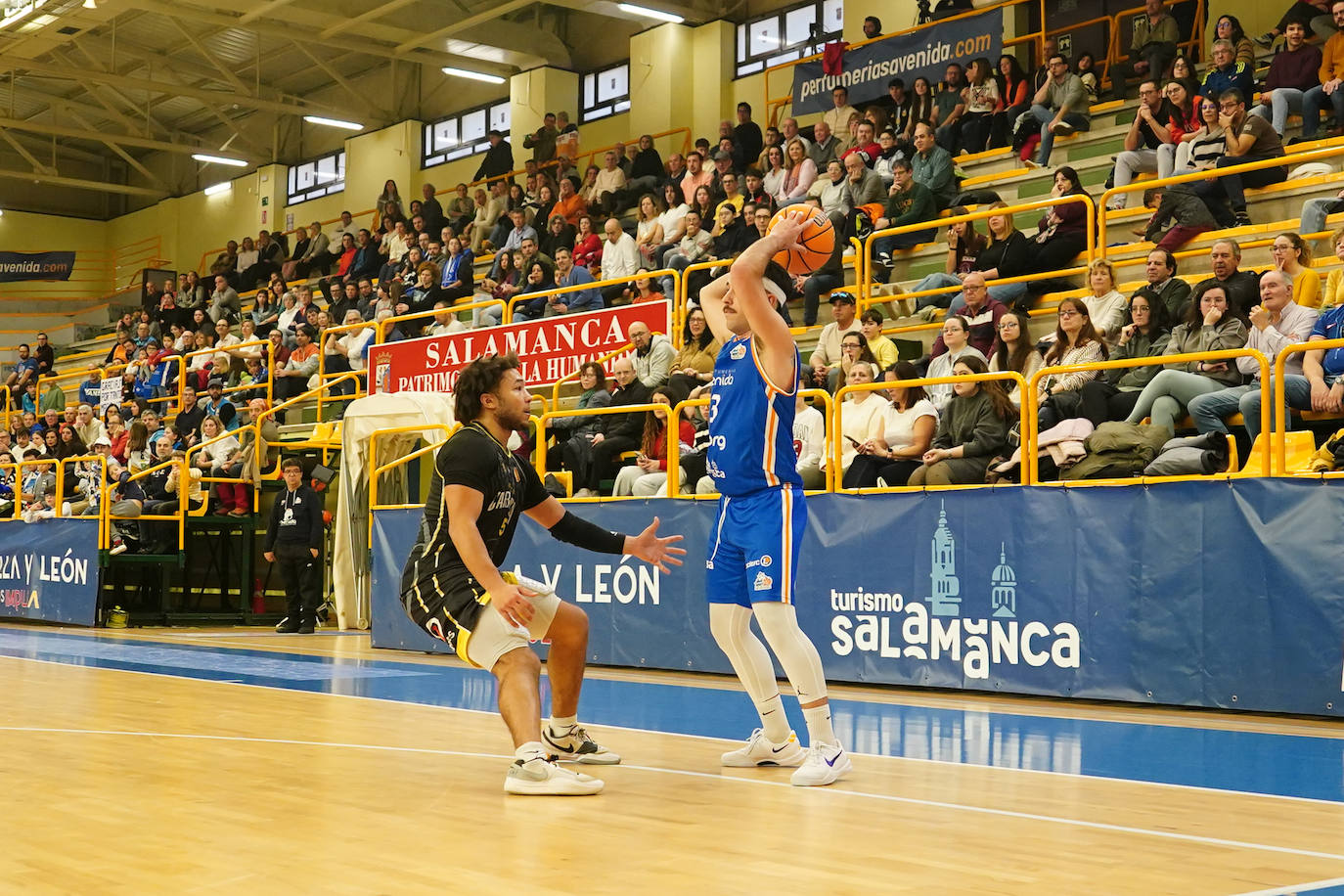 Gran ambiente en Würzburg para volver a disfrutar un derbi cinco años después